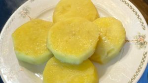 Boiled Yellow Yam (3 pieces)